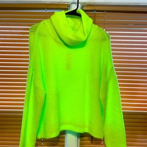 Women’s size M bright yellow/lime green light sweater NWT never worn
